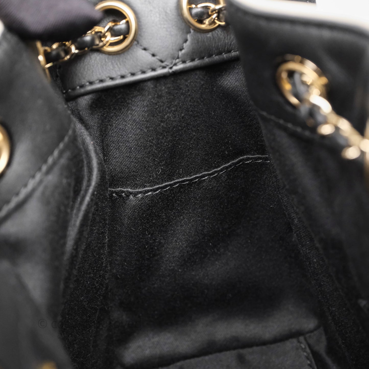 Chanel 25 Mini Bag Black/ White Calfskin Gold Hardware