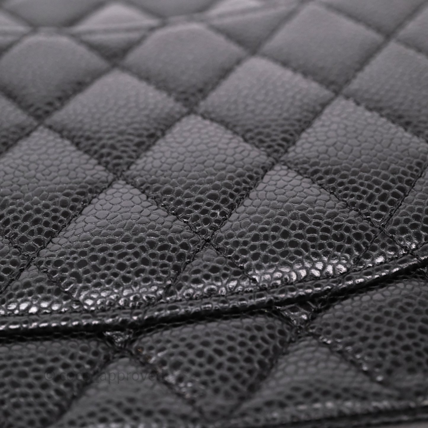 Chanel Classic M/L Medium Flap Quilted Black Caviar Gold Hardware