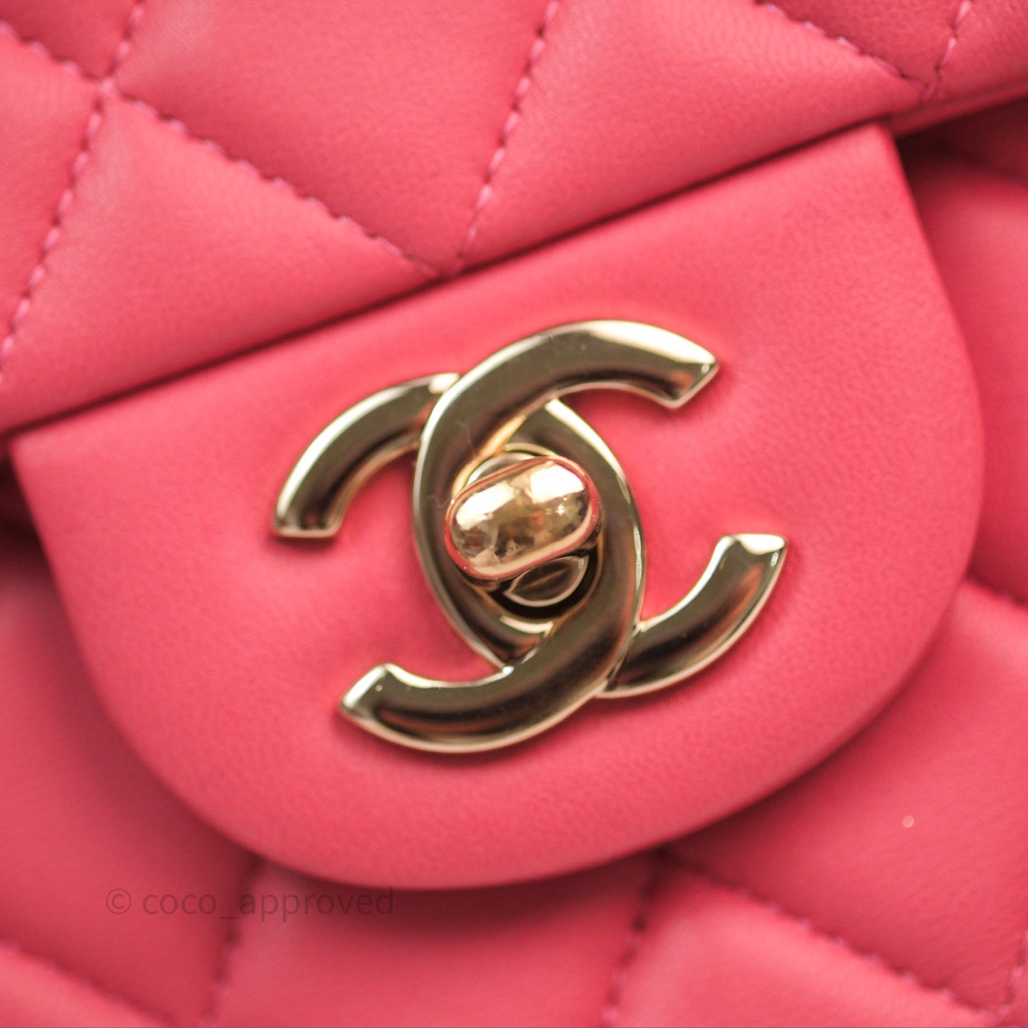 Chanel M/L Medium Flap Bag Valentine Limited Edition Pink Lambskin Gold Hardware
