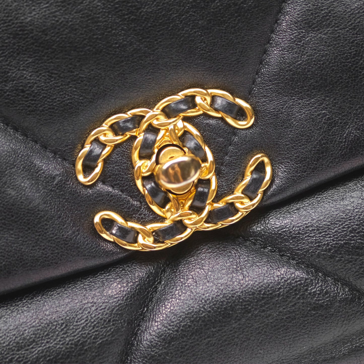 Chanel 19 Medium Black Goatskin Mixed Hardware