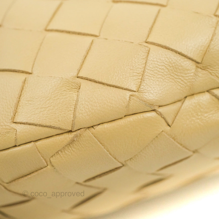 Bottega Veneta Intrecciato Mini Jodie Clutch Bag Porridge Lambskin Gold Hardware