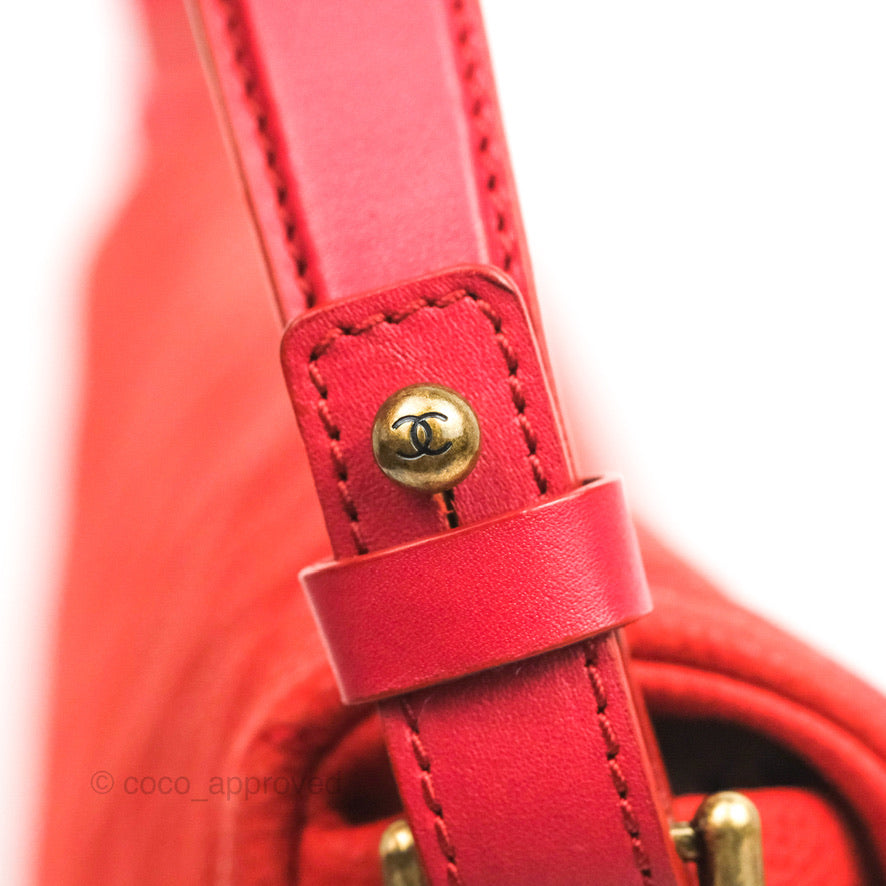 Chanel Country Chic Messenger Flap Bag Red Matte Caviar Ruthenium Hardware