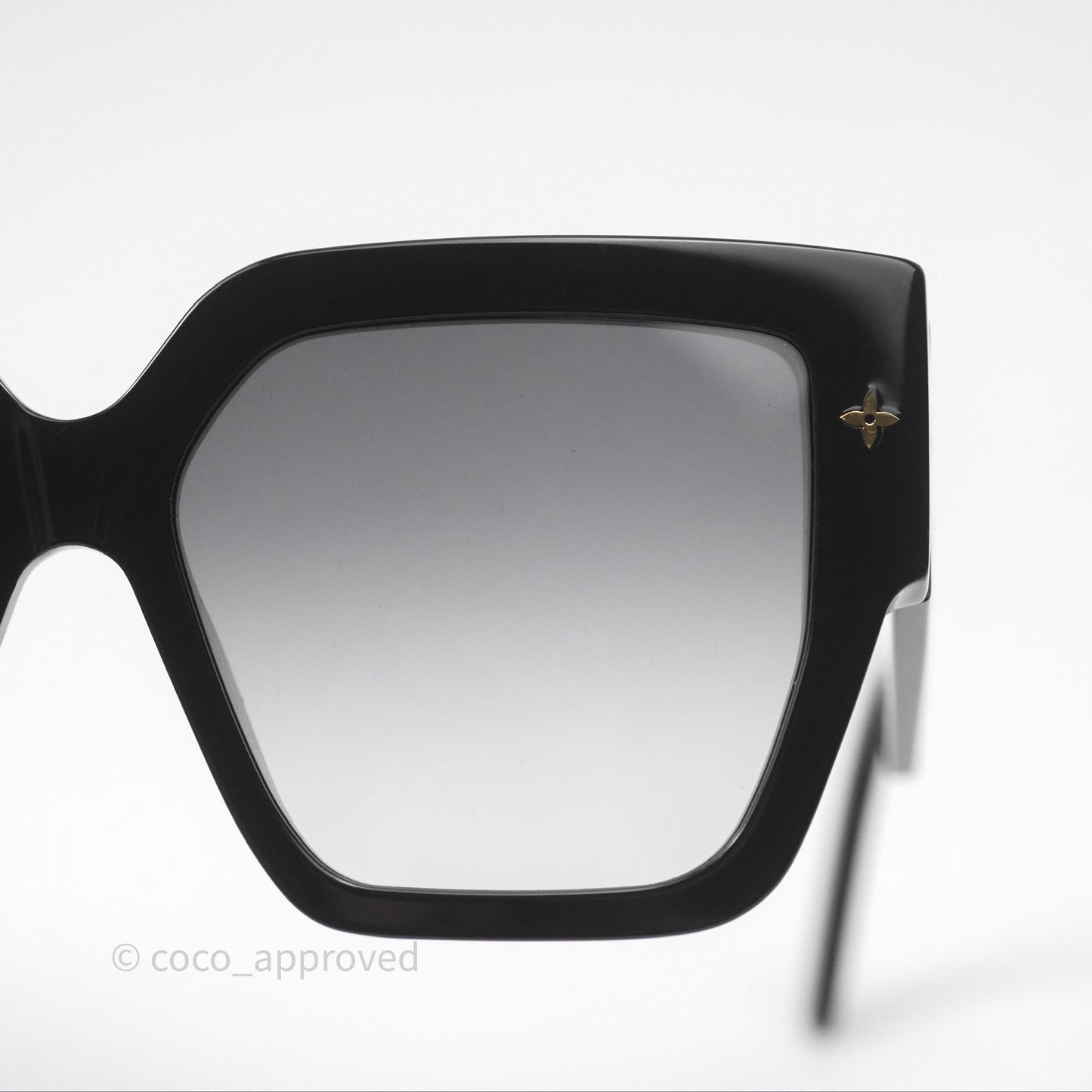 Louis Vuitton Rendez-Vous Square Sunglasses Black