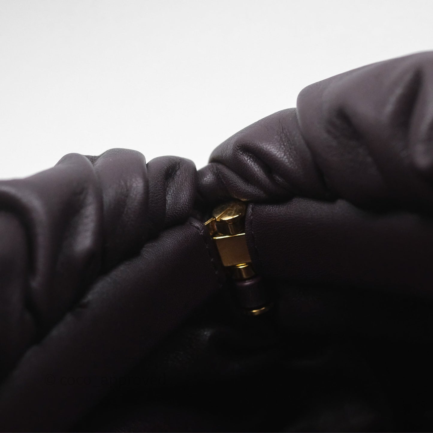 Bottega Veneta Chain Pouch Brown Calfskin Gold Hardware