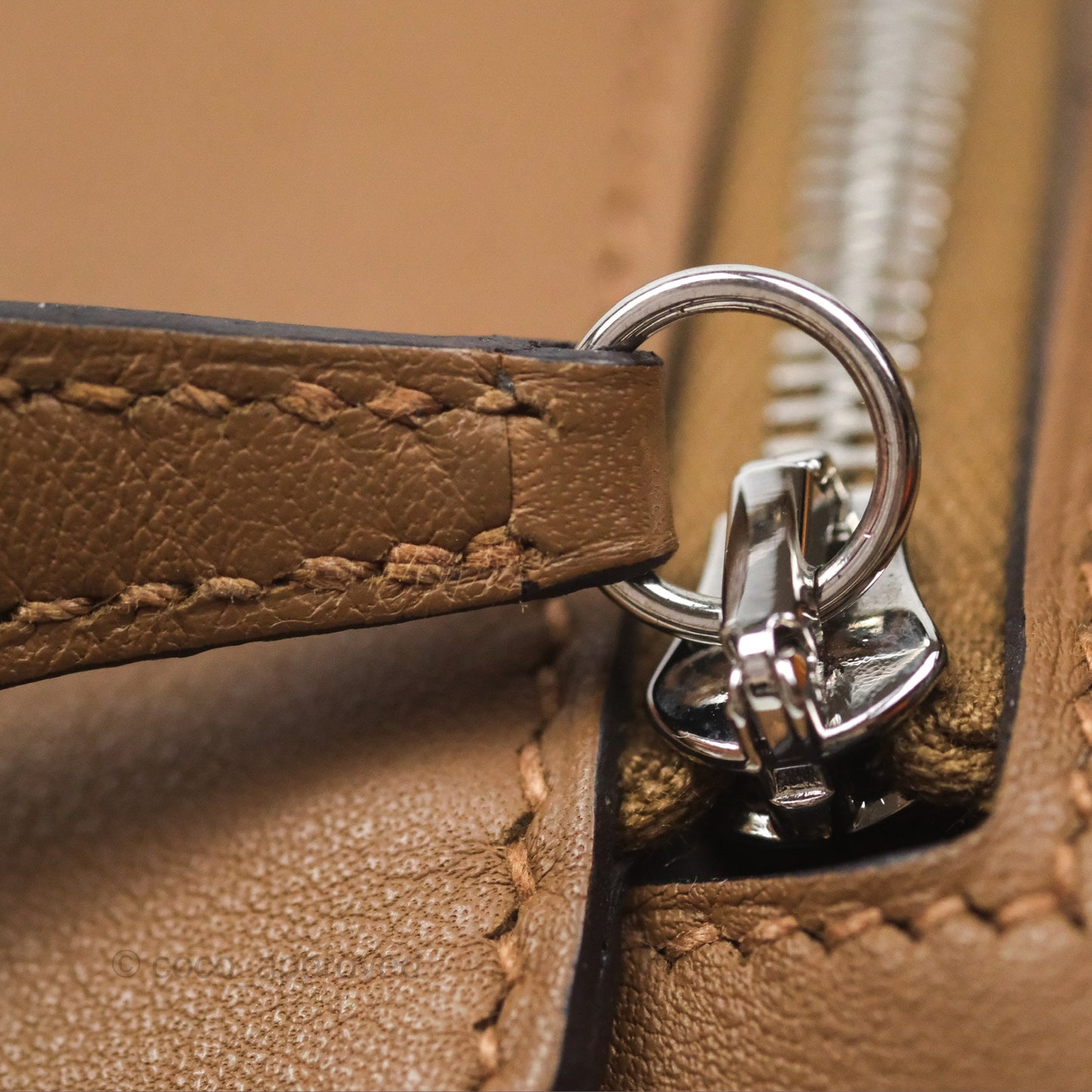 Hermès Mini Lindy 20 Verso Swift Alezan 3G / Biscuit 48 Palladium Hardware