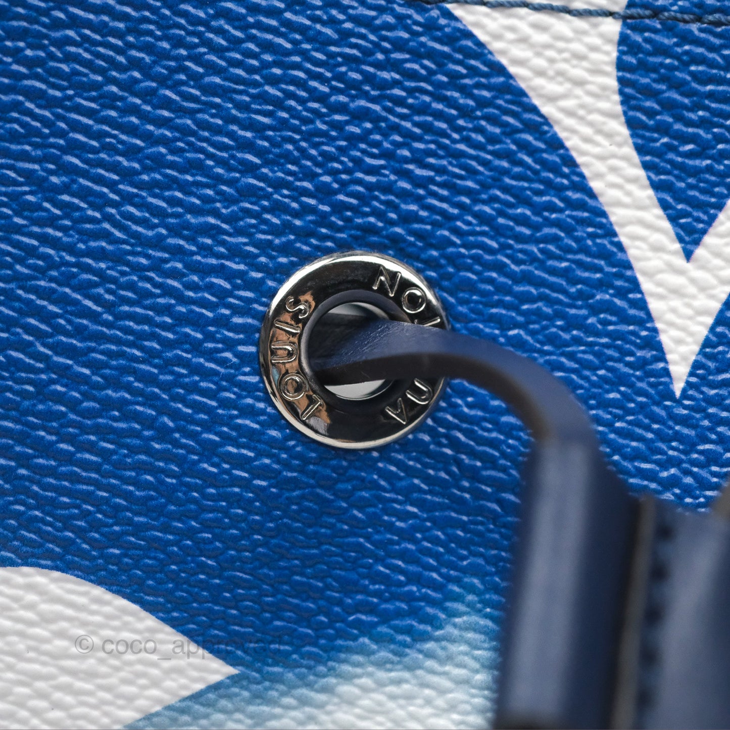 Louis Vuitton Escale Néonoé MM Monogram Blue