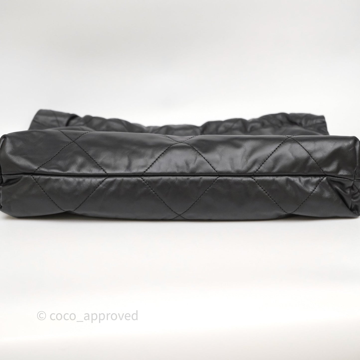 Chanel 22 Medium Black Crumpled Calfskin Aged Gold Hardware