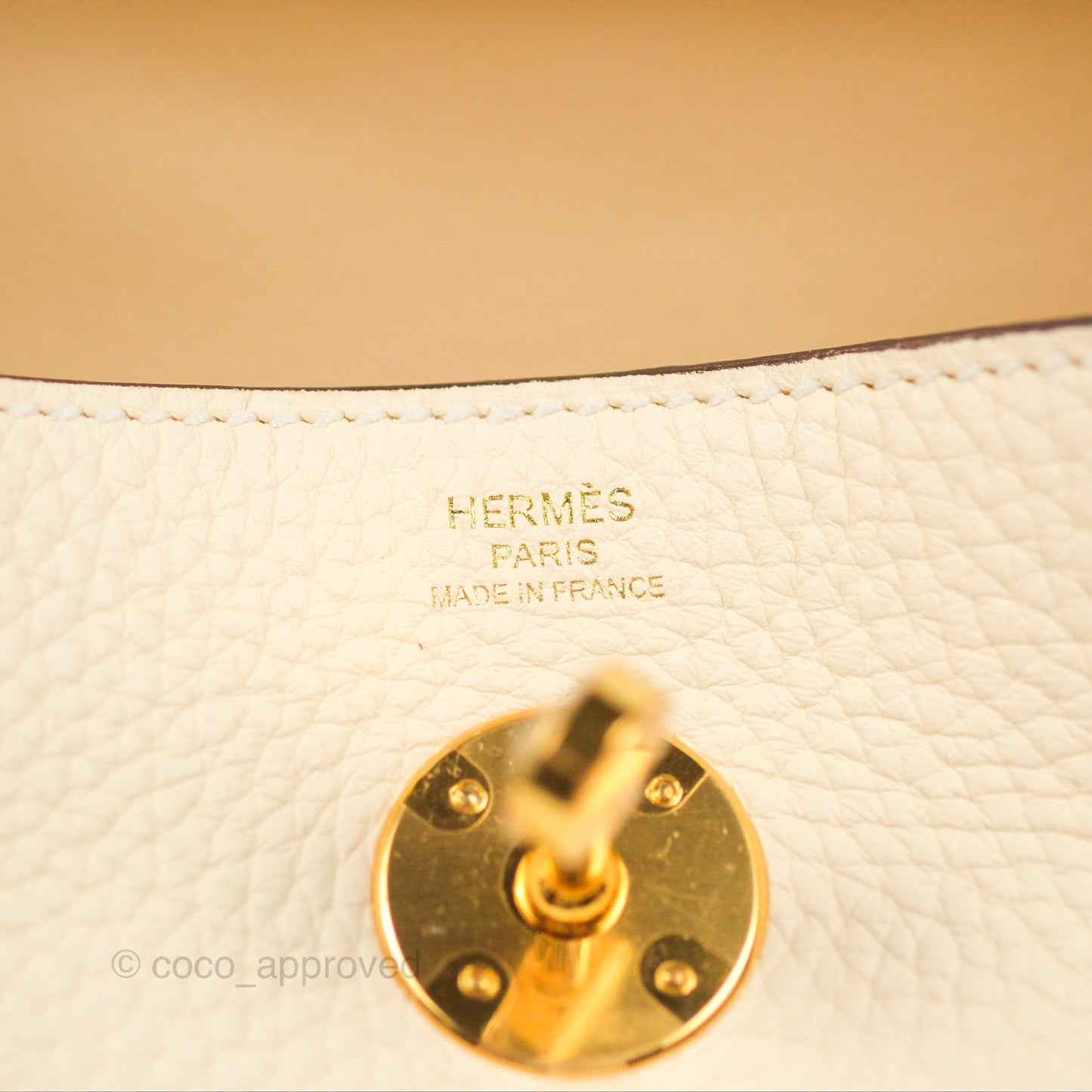 Hermès Lindy 26 Nata Taurillon Clemence Gold Hardware