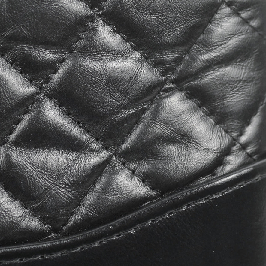 Chanel Gabrielle Clutch With Chain Aged Calfskin So Black
