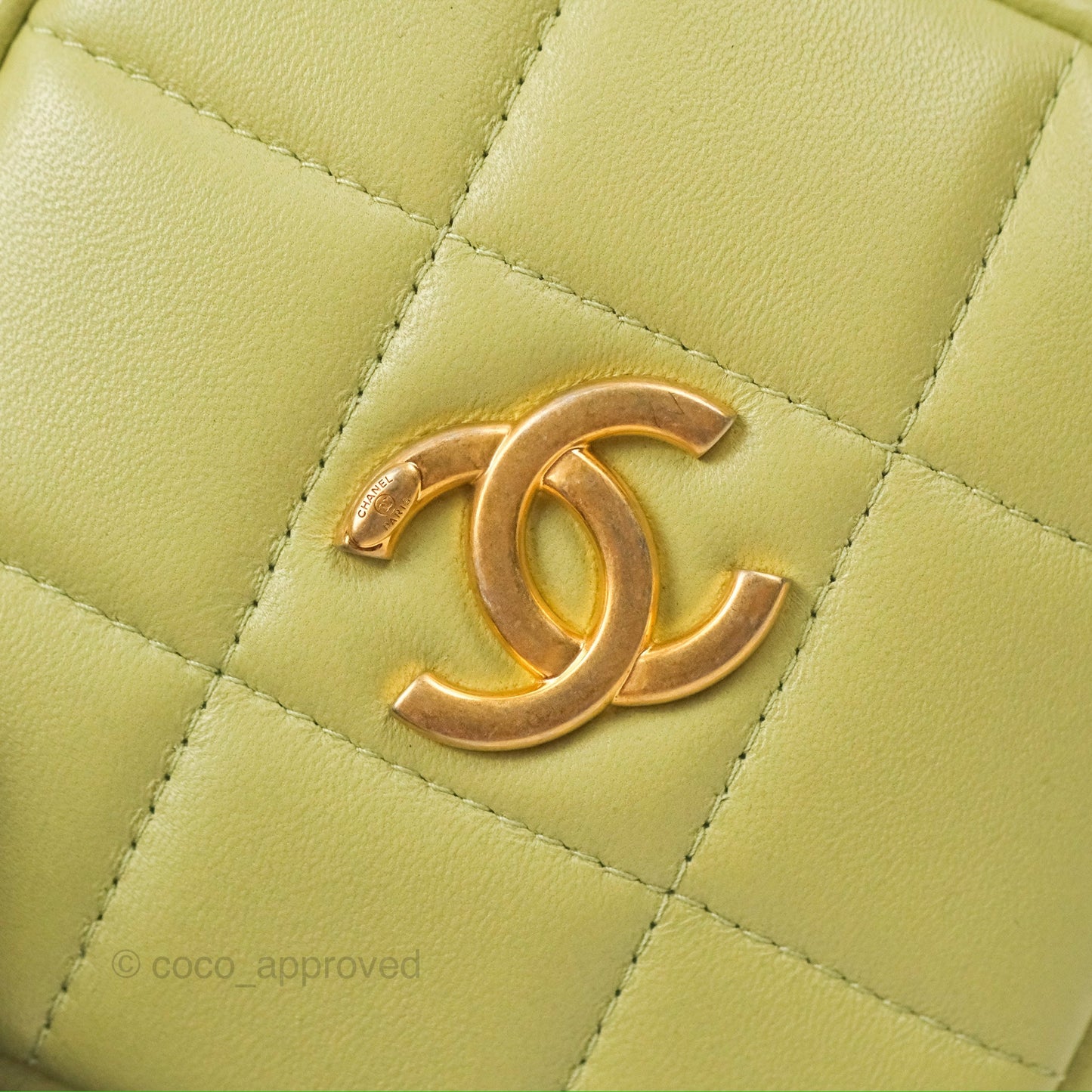 Chanel Diamond Belt Coin Purse Avocado Green Lambskin Aged Gold Hardware
