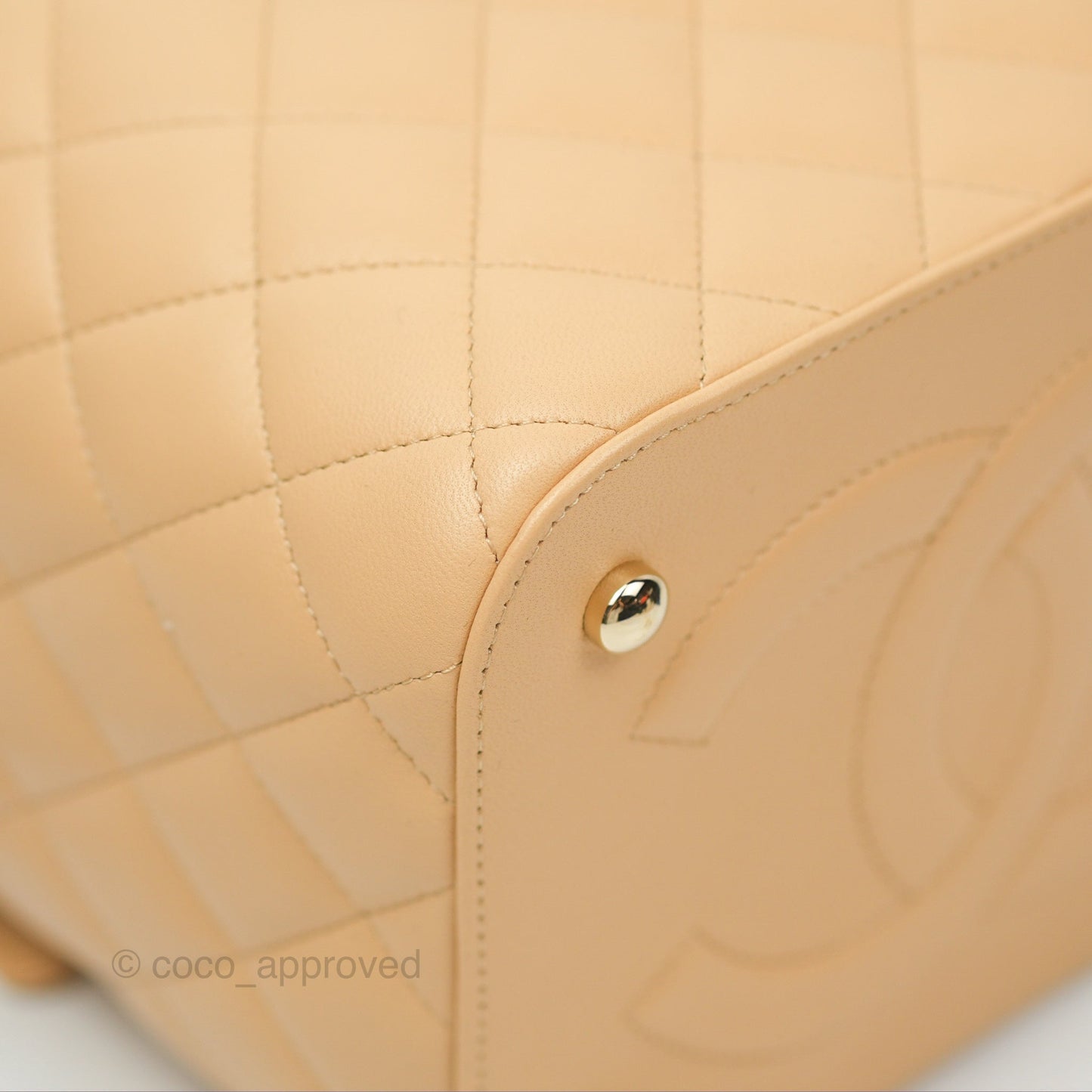 Chanel Small Quilted Top Handle Vanity Case Beige Lambskin Gold Hardware