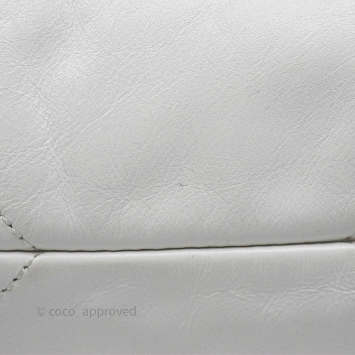 Chanel 22 Small White Shiny Calfskin Aged Gold Hardware