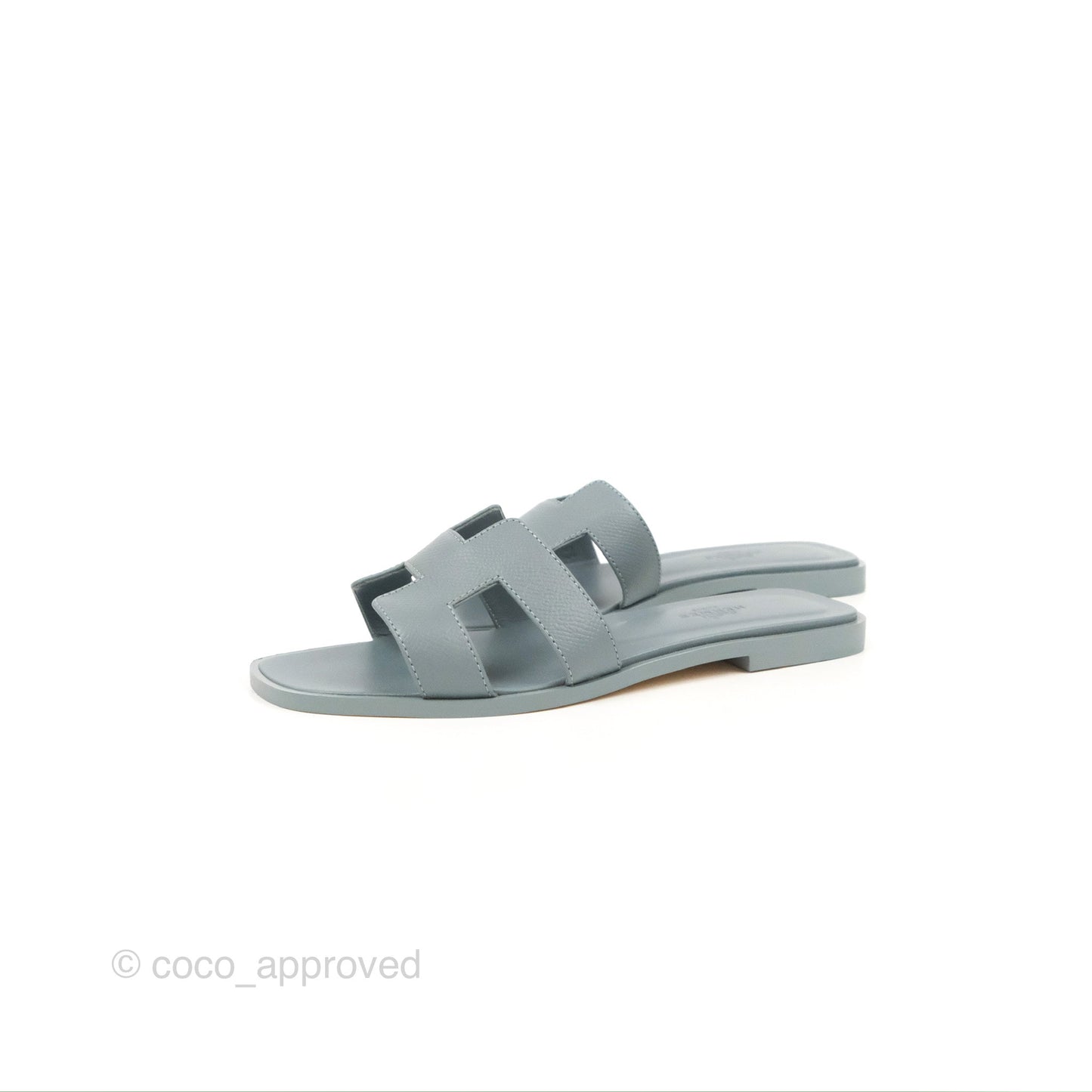 Hermès Oran Sandals in Gris Antarctique Epsom Size 35.5