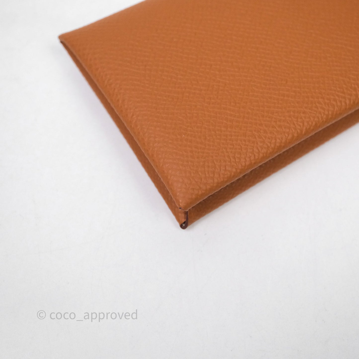 Hermès Calvi Card Holder Gold Epsom