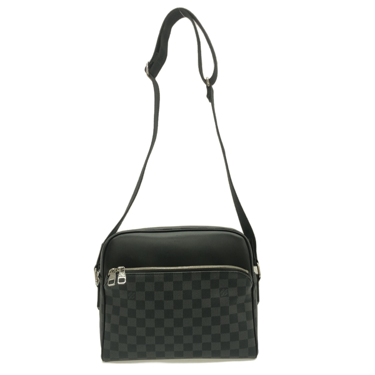 Louis Vuitton Dayton  Canvas Shoulder Bag ()