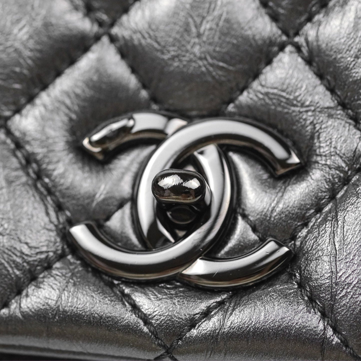 Chanel Medium Coco Handle Quilted Aged Calfskin Iridescent Dark Grey So Black Hardware