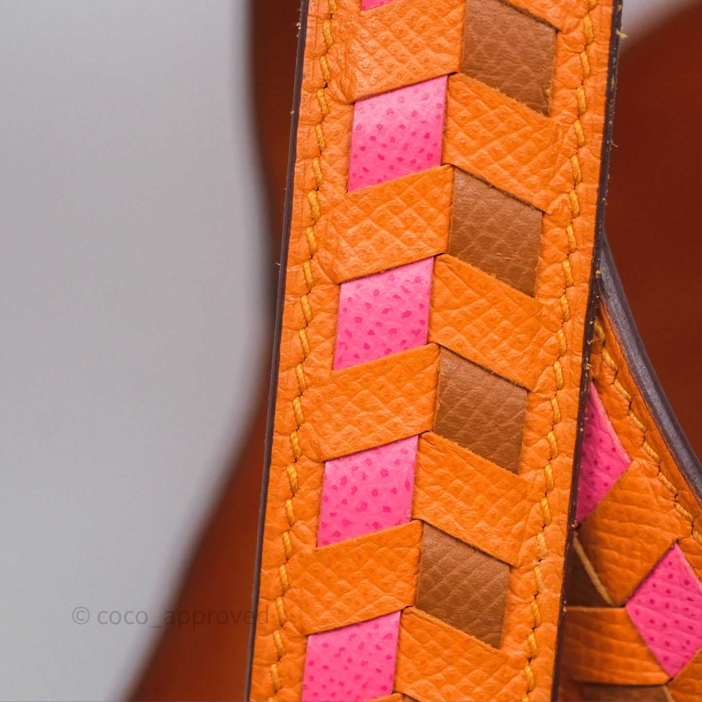 Hermès Tressage De Cuir Picotin Lock 22 Abricot I9/ Rose Azalée 8W/ Gold 37 Epsom Palladium Hardware