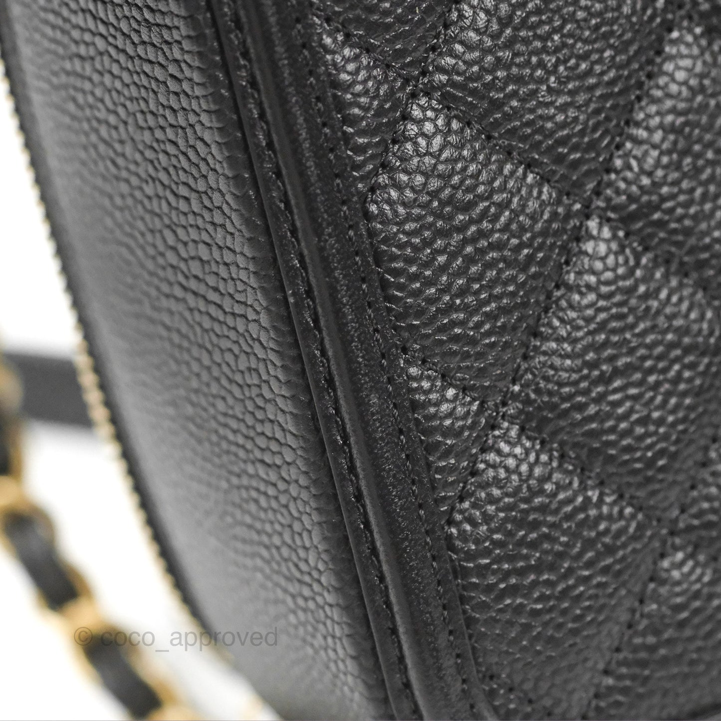 Chanel Quilted Medium CC Filigree Vanity Case Black Caviar Gold Hardware