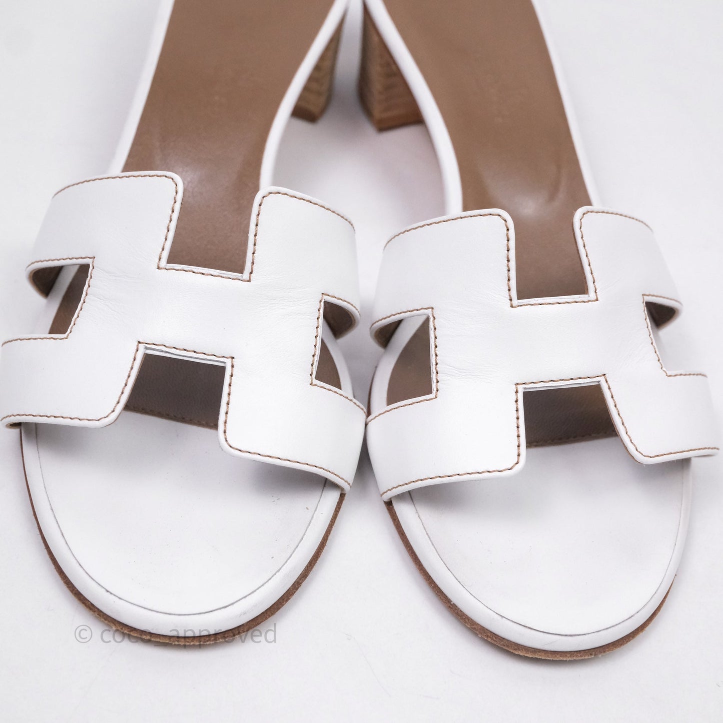 Hermes Oasis Sandal in White Size 37