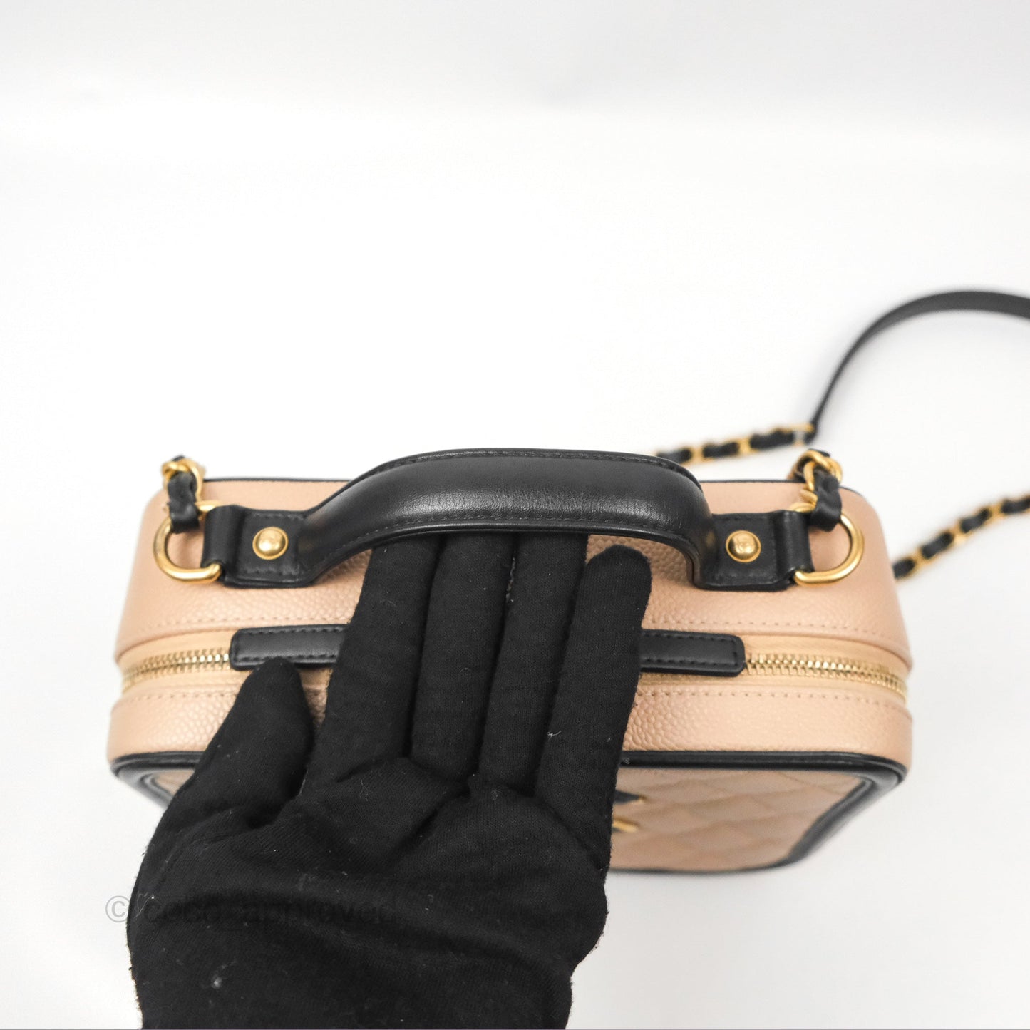 Chanel Quilted Medium CC Filigree Vanity Case Beige Black Caviar Gold Hardware