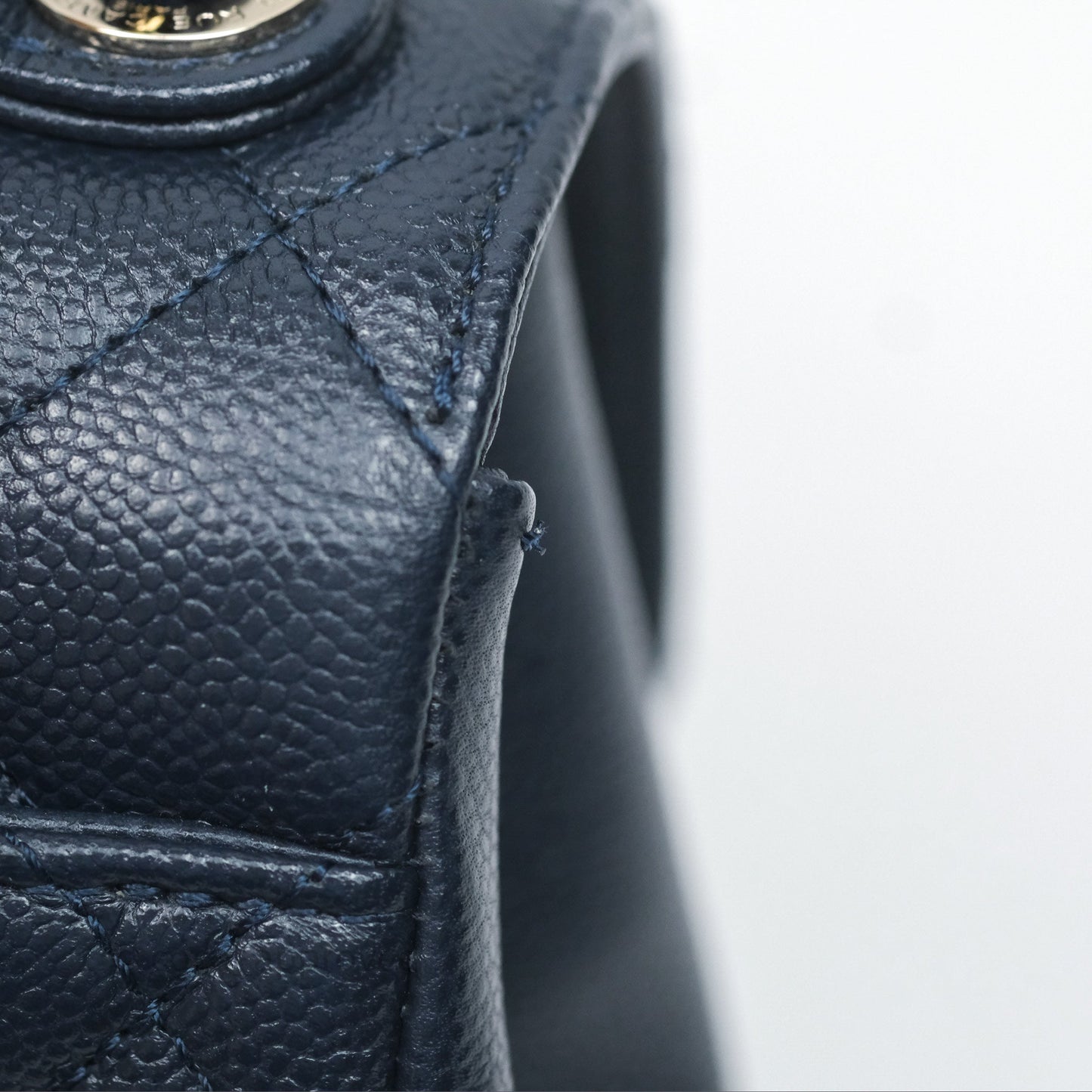Chanel Quilted Small Business Affinity Flap Navy Caviar Gold Hardware