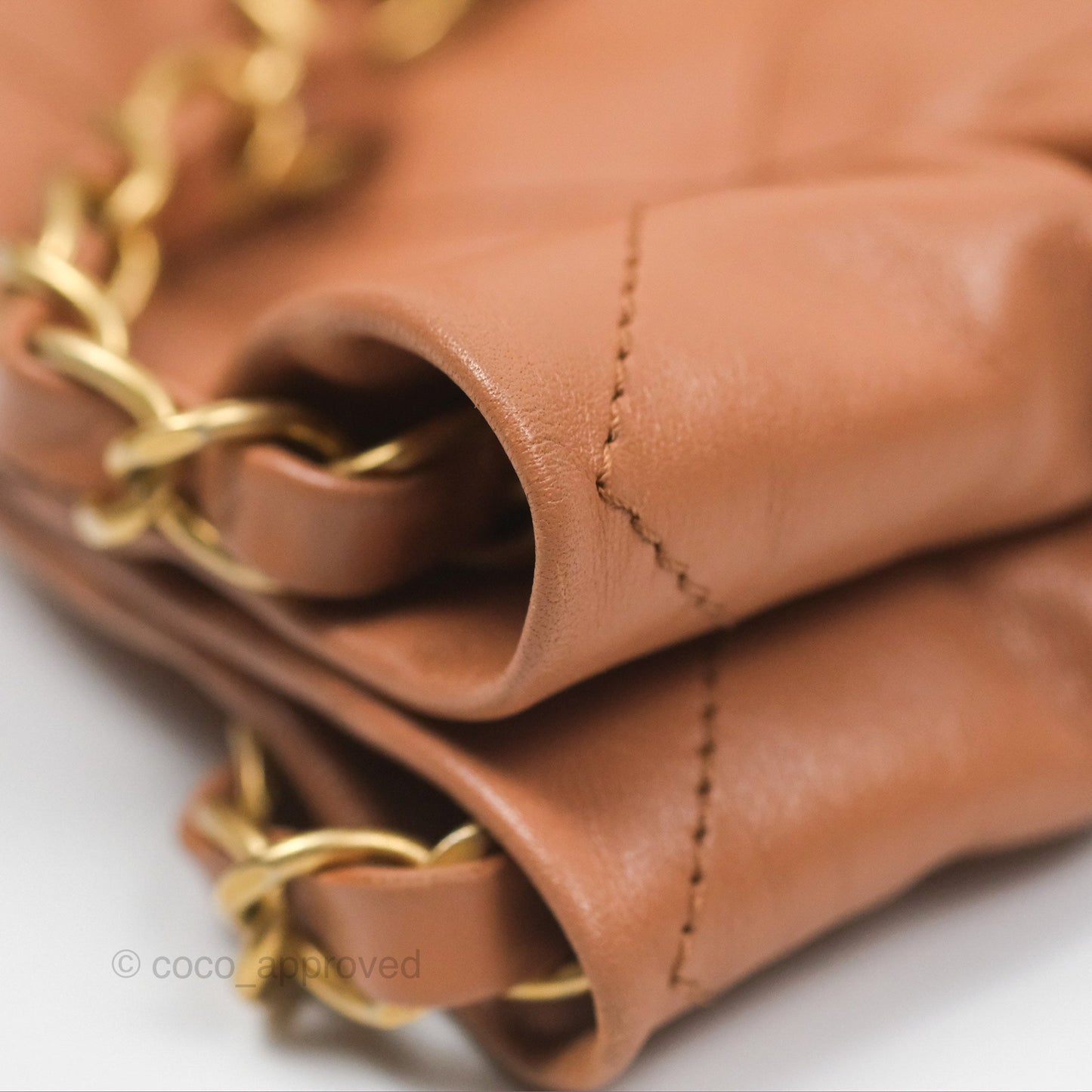 Chanel 22 Medium Caramel Beige Shiny Calfskin Aged Gold Hardware