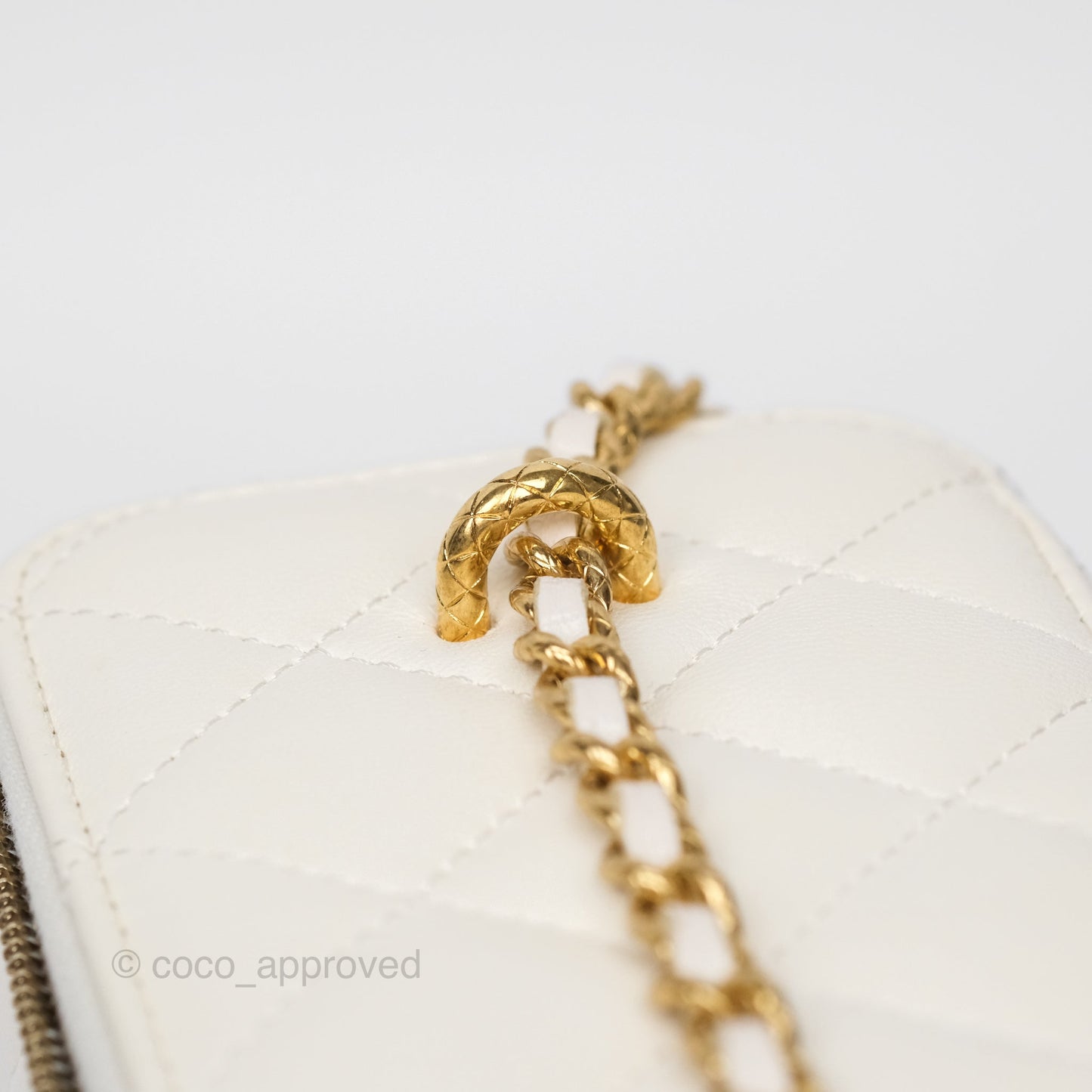 Chanel Vanity with Double Chain White Shiny Lambskin 23C