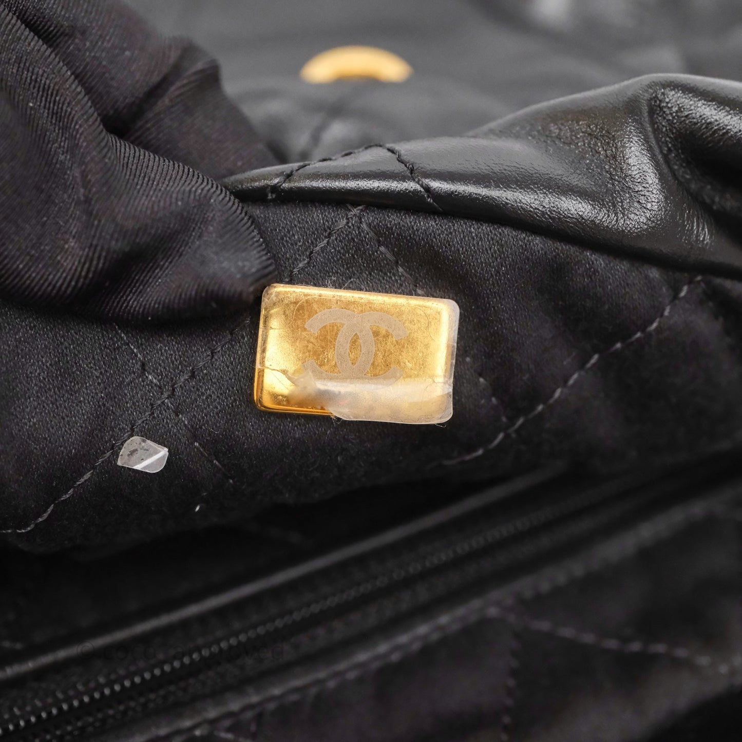 Chanel 22 Bag Medium Black Calfskin Aged Gold Hardware
