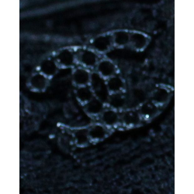 Luxury Chanel Long Lace Gloves