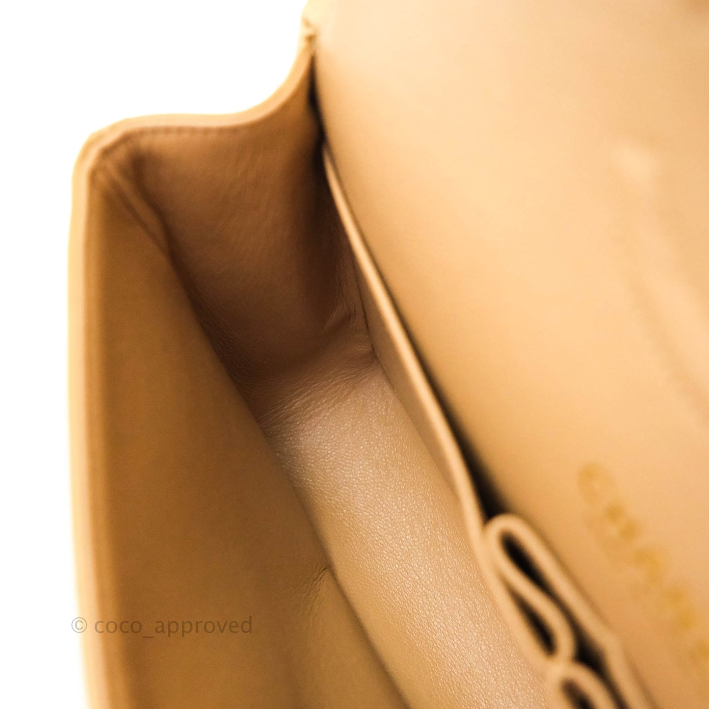 Chanel Classic Vintage M/L Medium Double Flap Bag Beige Lambskin 24K Gold Hardware