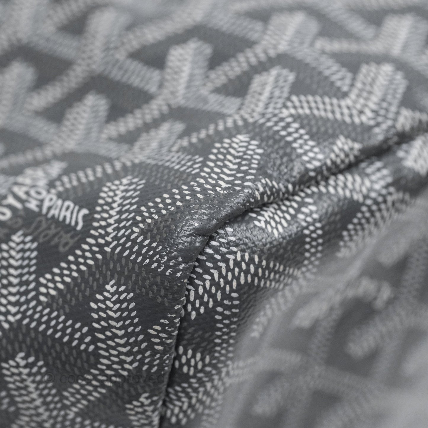 Goyard St Louis Tote PM ⁣⁣⁣⁣⁣⁣⁣⁣⁣⁣⁣⁣⁣⁣⁣⁣⁣⁣⁣⁣Grey Canvas