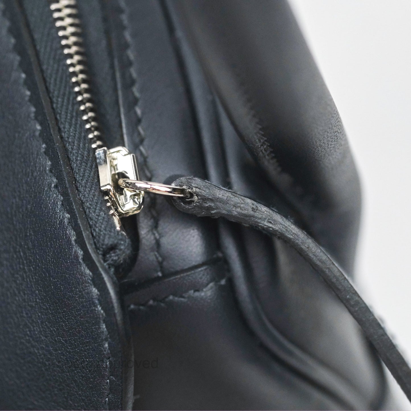 Hermès Lindy 26 Caban/Bleu Frida Swift Palladium Hardware