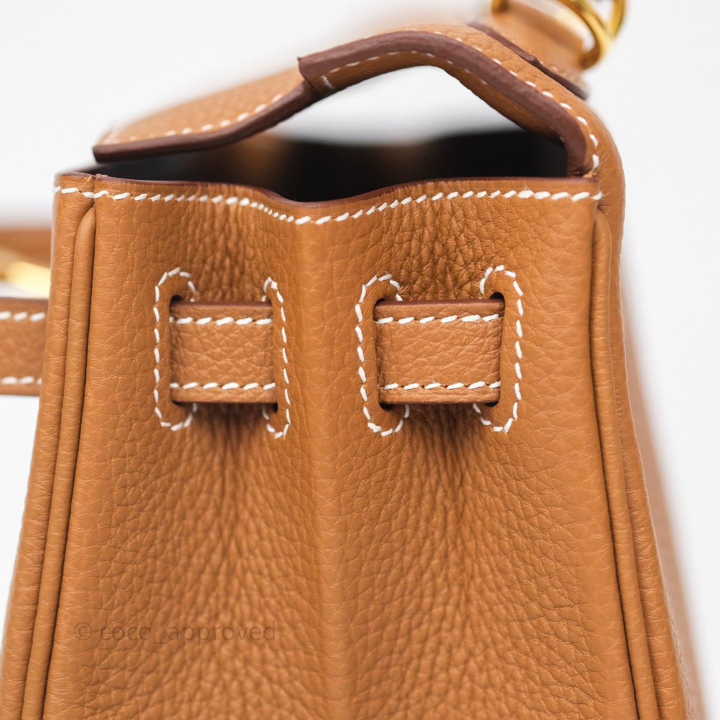 Hermès Kelly Retourne 25 Gold Togo Gold Hardware