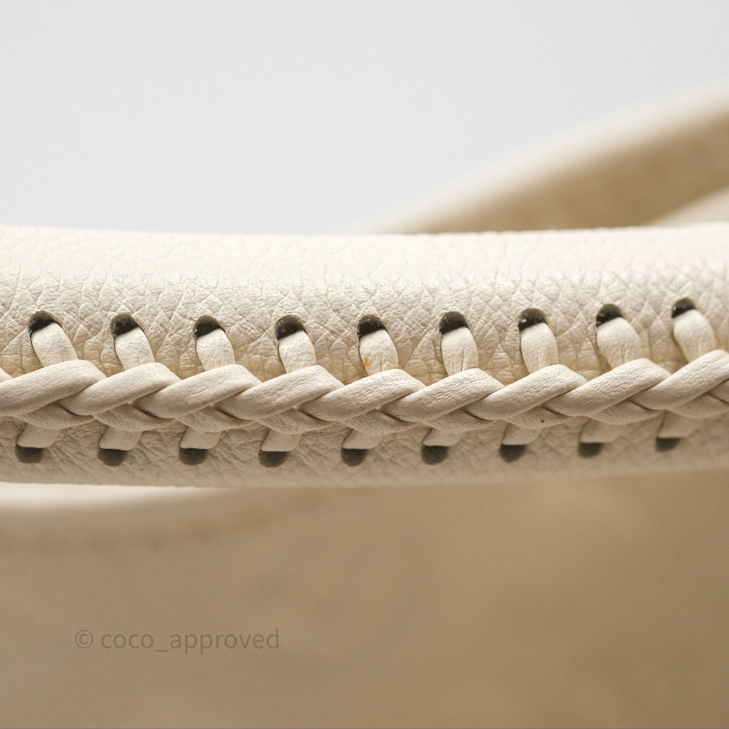 Louis Vuitton Artsy Monogram Empreinte MM Ivory