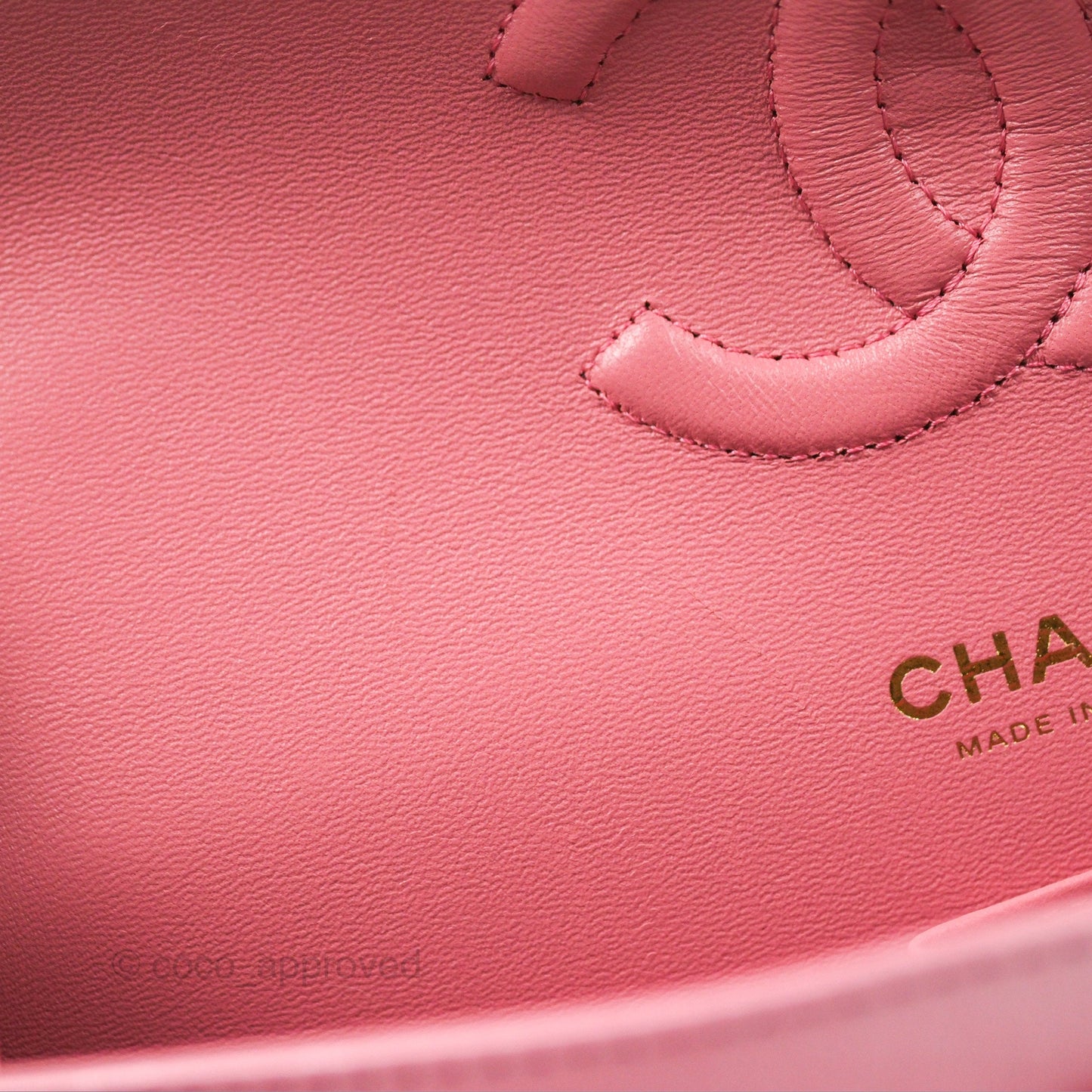 Chanel Classic M/L Medium Flap Quilted Pink Cloudy Pearly Goatskin Gold Hardware 23S