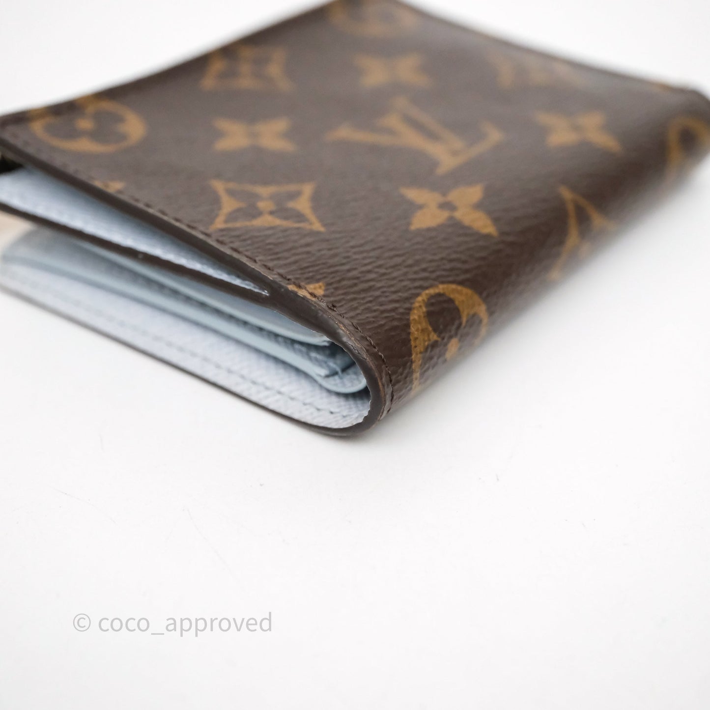 Louis Vuitton Lisa Wallet Monogram