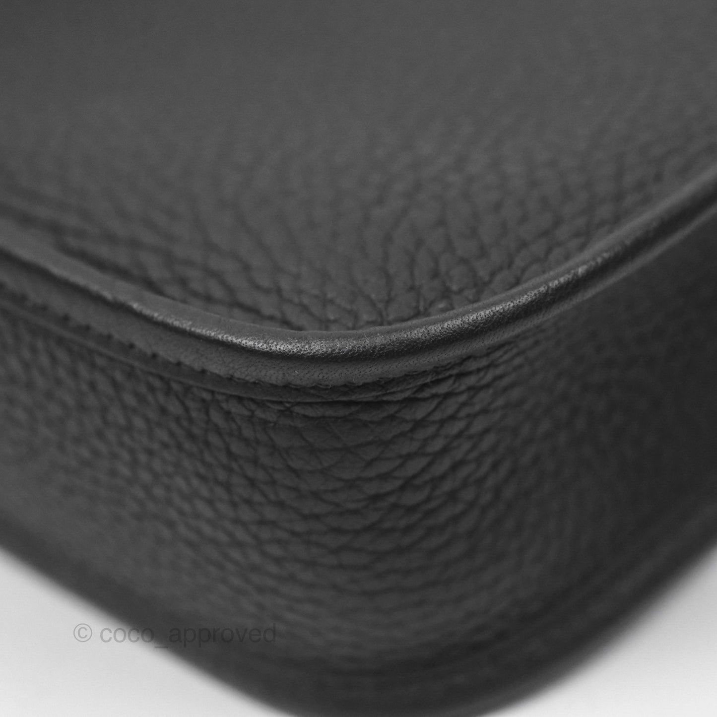 Hermès Mini Evelyne 16 Noir 89 Clemence Gold Hardware