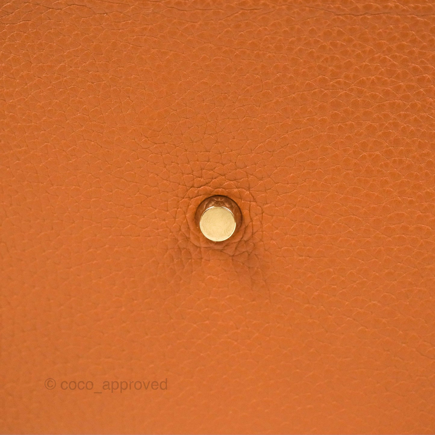 Hermès Lindy 26 Gold Taurillon Clemence Gold Hardware