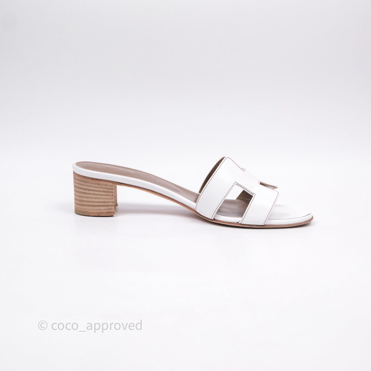 Hermes Oasis Sandal in White Size 37