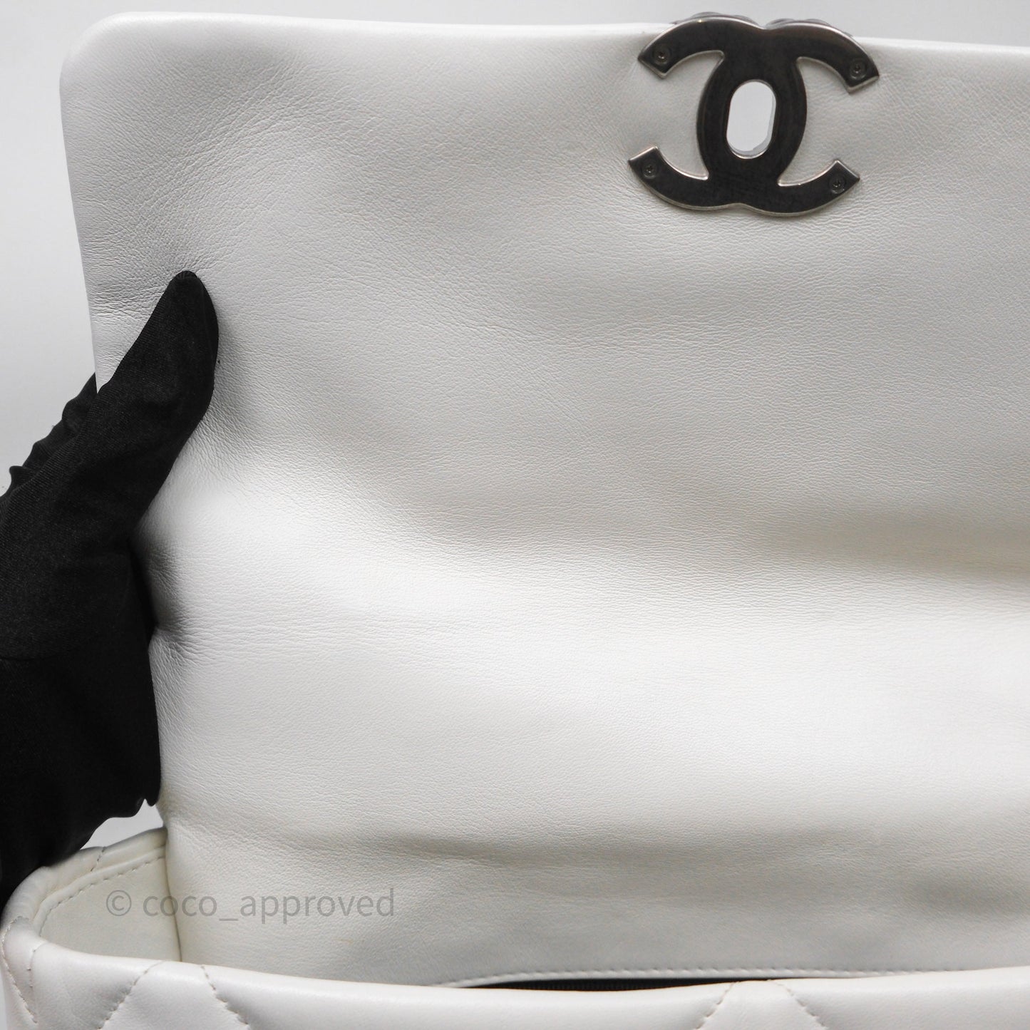 Chanel 19 Medium White Mixed Hardware