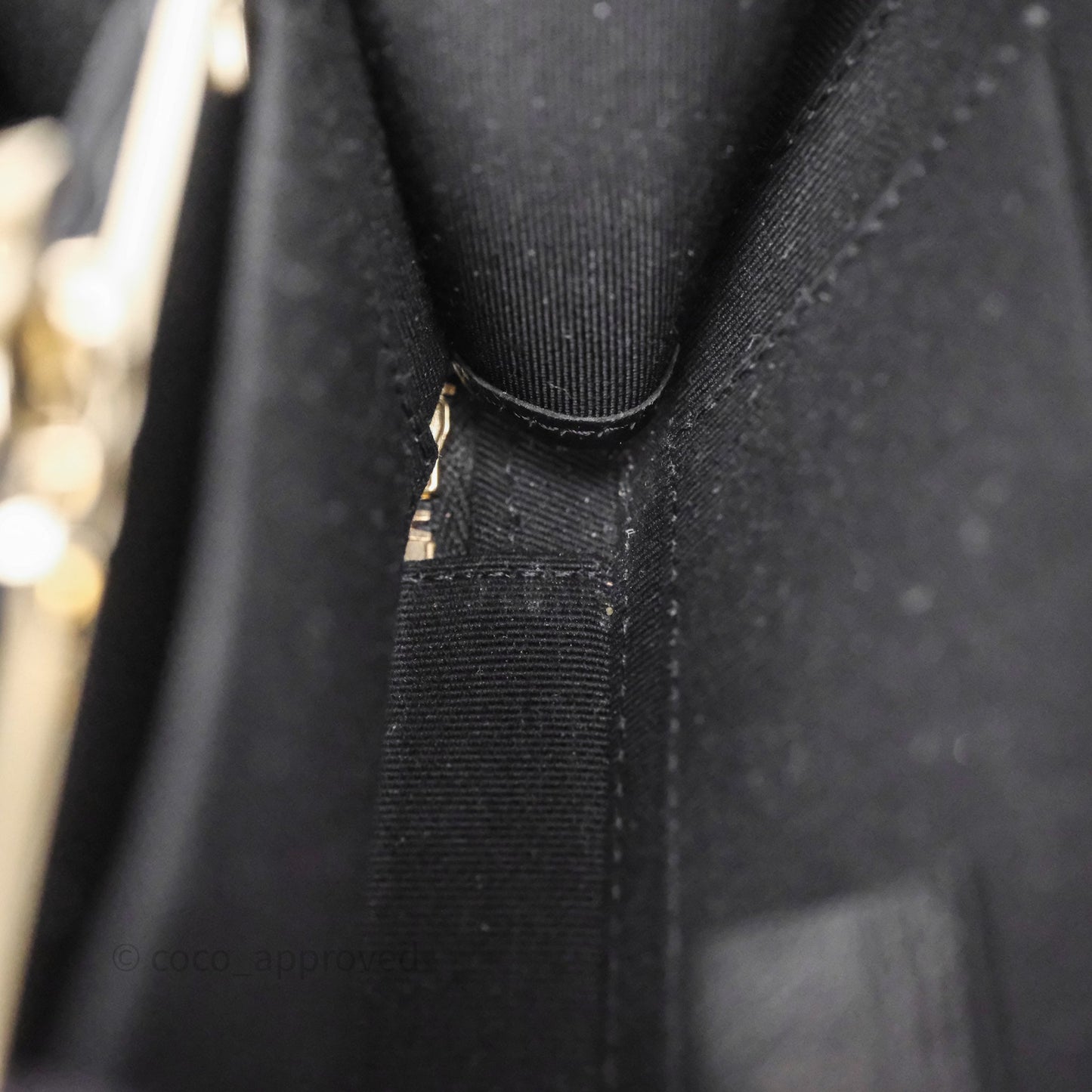 Chanel Quilted Top Handle Mini Vanity Case Black Caviar Gold Hardware