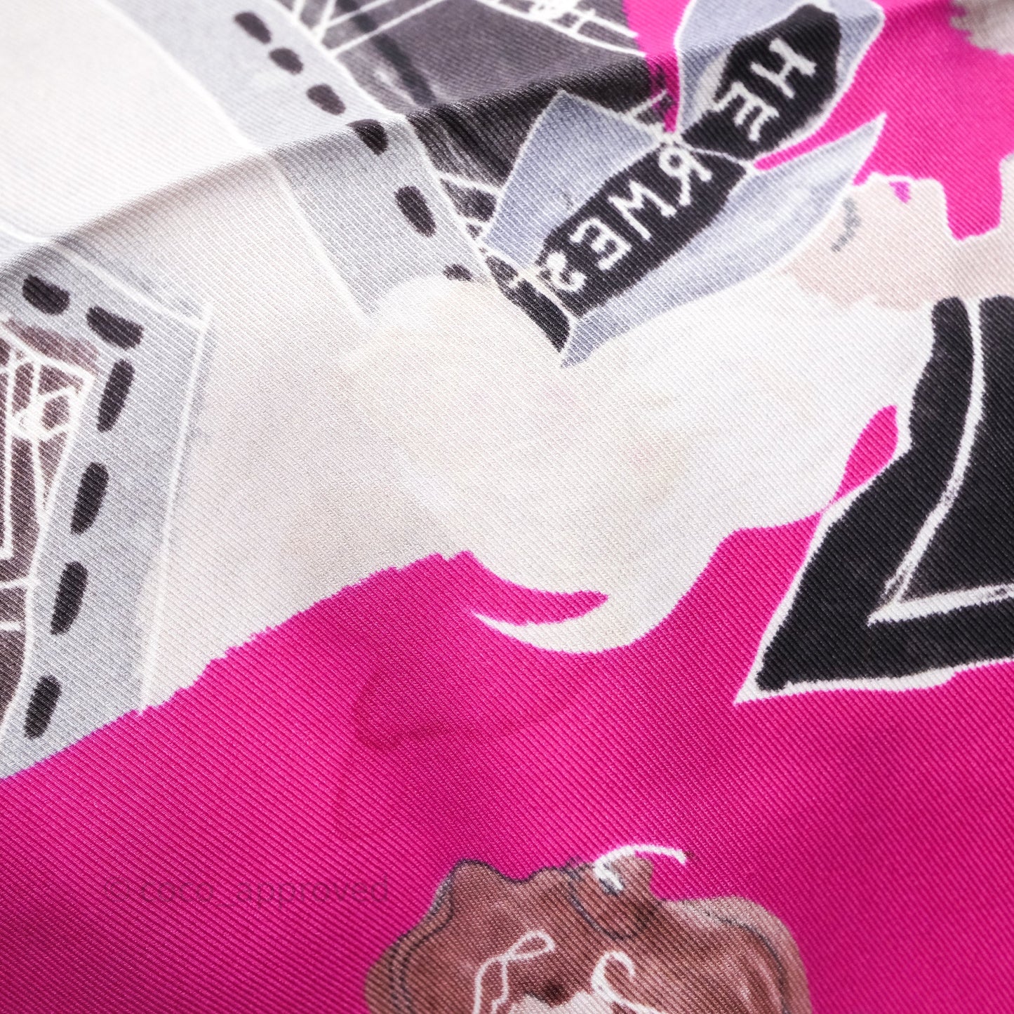 Hermès J´aime Mon Carré Silk Scarf 70