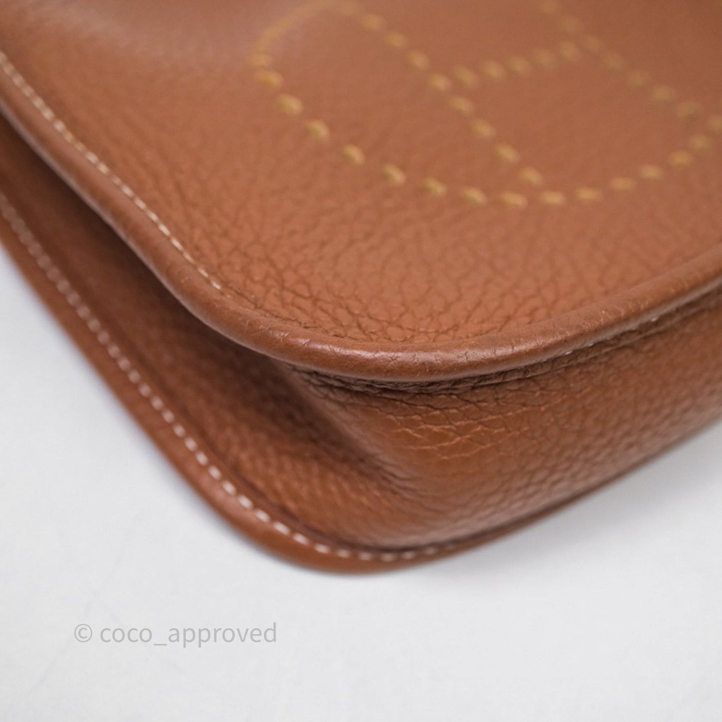 Hermès Mini Evelyne 16 Gold Clemence Gold Hardware