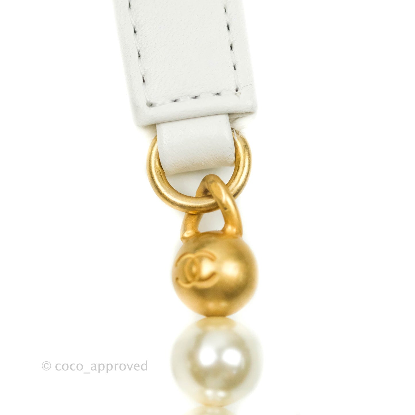 Chanel Flap Card Holder With Pearl Chain White Calfskin Aged Gold Hardware