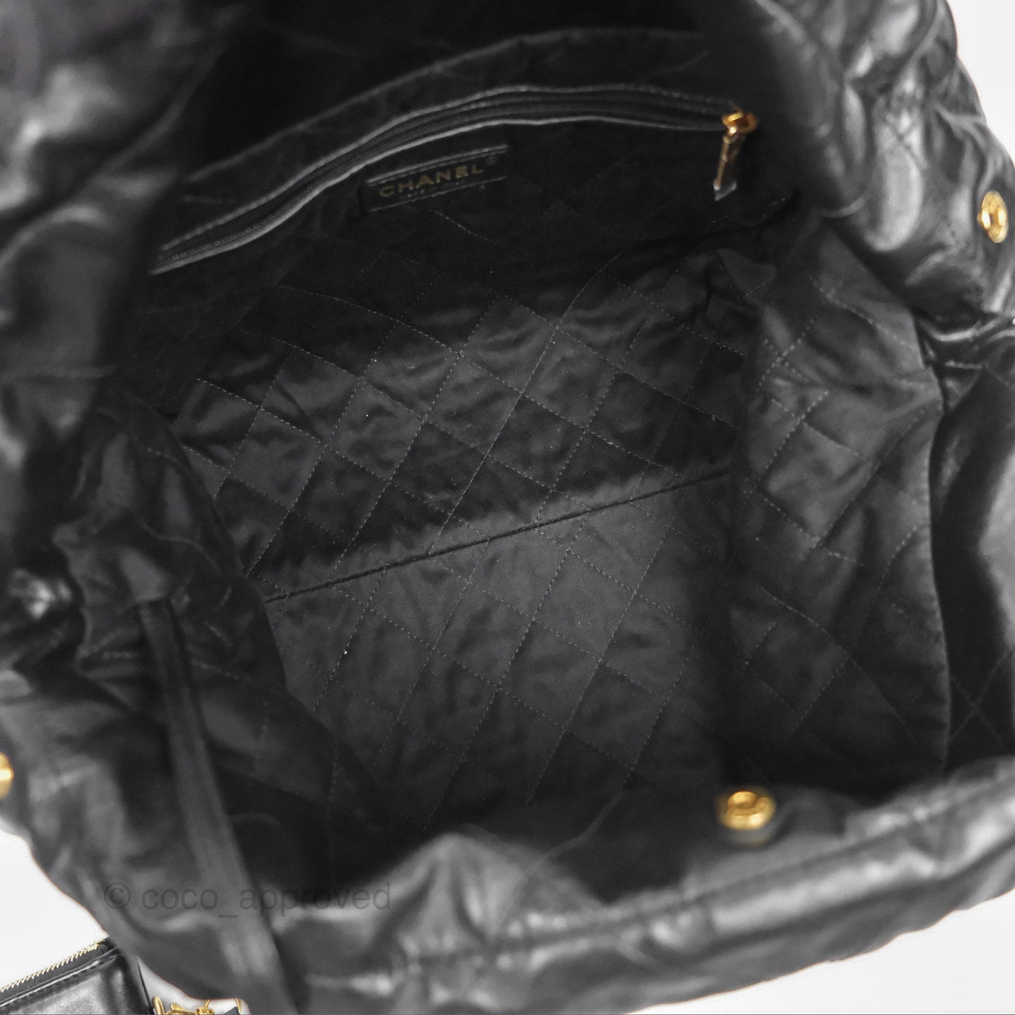 Chanel 22 Bag Medium Black Crumpled Calfskin Aged Gold Hardware