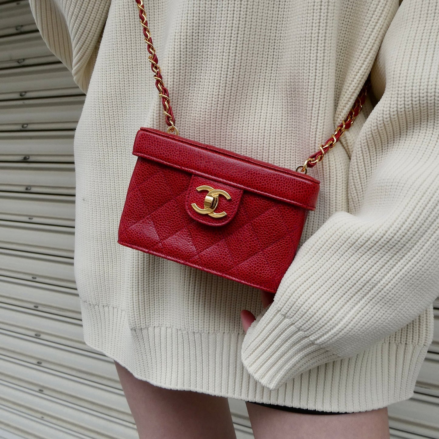 Luxury Chanel * 1991-1994 Shoulder Bag Micro Red Caviar