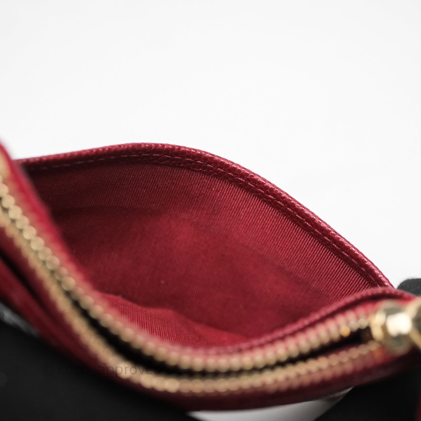 Chanel Classic Caviar Zipped Card Holder Burgundy Gold Hardware