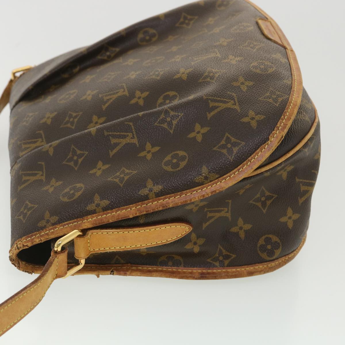 LOUIS VUITTON Monogram Menilmontant MM Shoulder Bag M40473 LV 38182