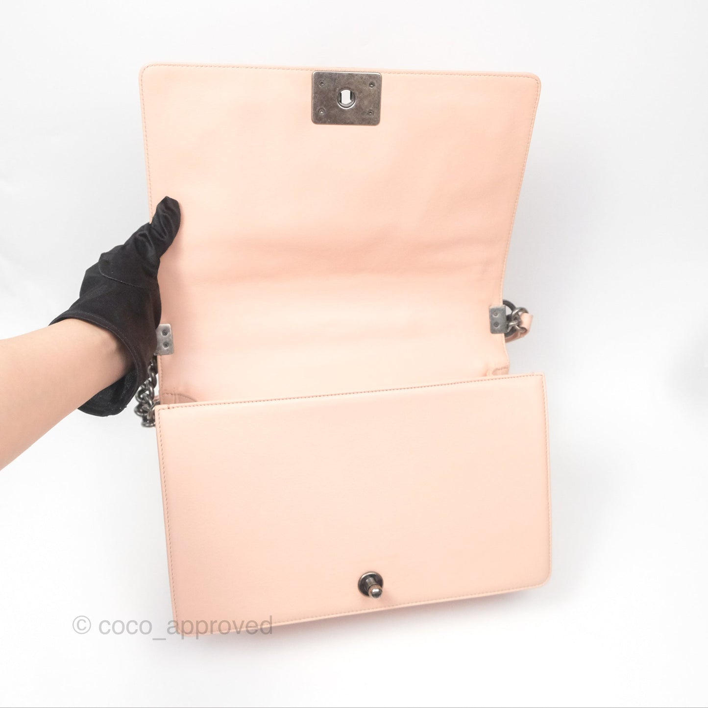Chanel Quilted New Medium Boy Pink Lambskin Ruthenium Hardware