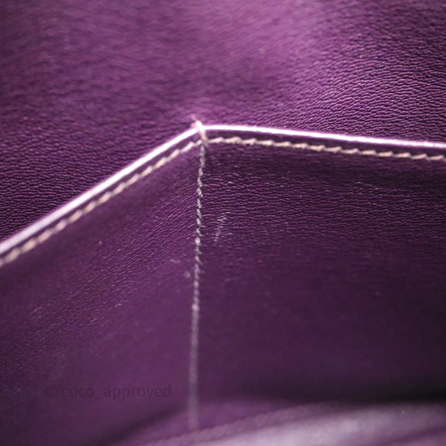 Hermès Kelly 28 Purple Crocodile Gold Hardware
